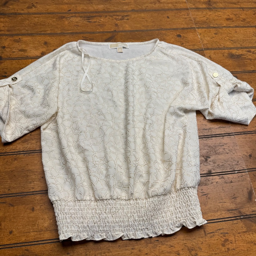 Michael Michael Kors Cream Gold Metallic Smocked Hem Blouse XS Short Sleeve Top‎
